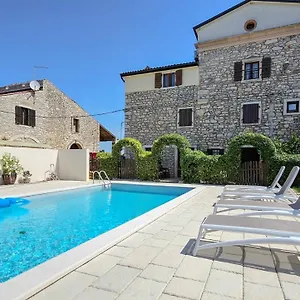 Beni Novigrad Istria
