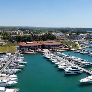 4* Hotel Boutique Nautica - & Wellness, Private Parking, Pet Friendly