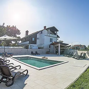 Paolija Novigrad Istria